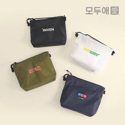 모두애 X 유나이티드 애슬 립스탑 라이트 파우치